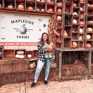 Meet your Posher, Amira